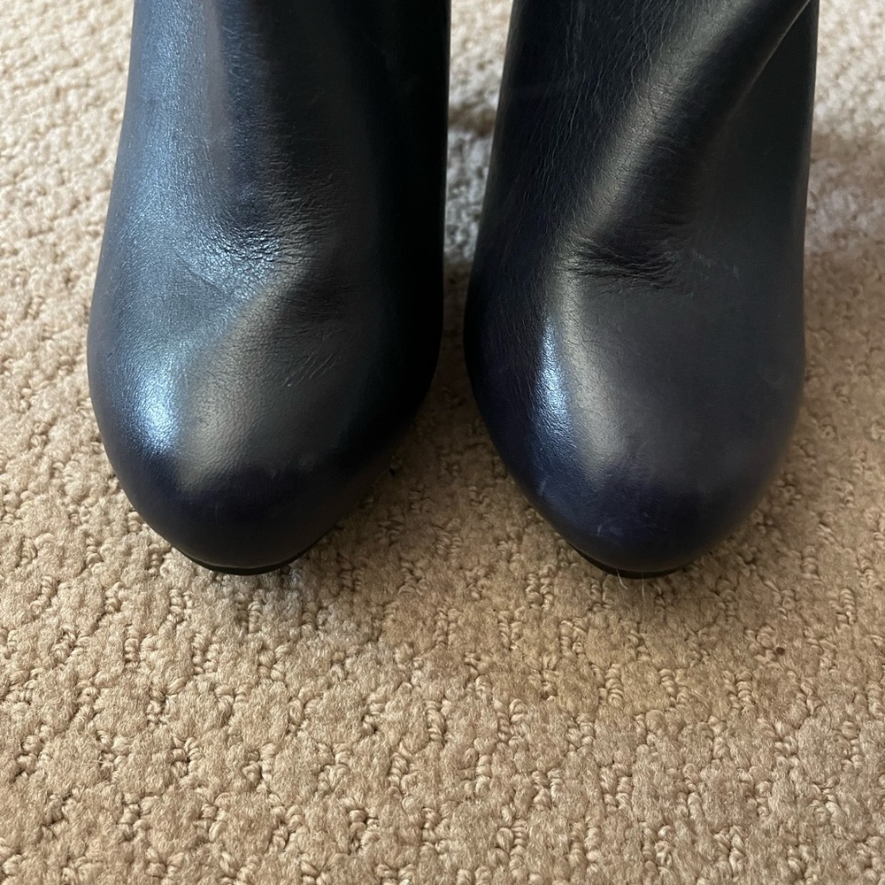 Me Too Booties - Picture 2 of 8